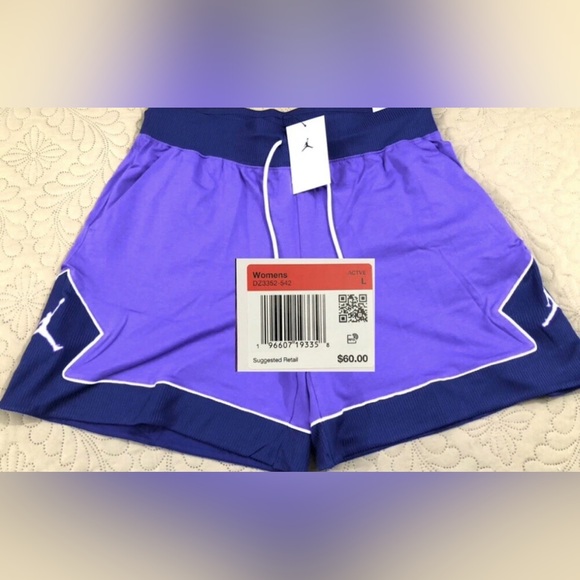 NEW..WOMEN LARGE JORDAN DIAMOND SHORTS (PURPLE) - Picture 1 of 7
